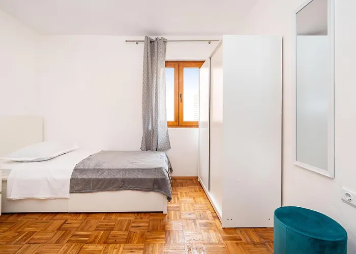 Two-bedroom In アパート Ražanac